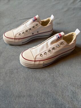 Converse White Platform Slip-On Sneakers Women’s 7.5